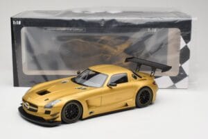 Mercedes AMG SLS C197 GT3 Street Guld Minichamps 1:18 151113106 Metal — billede 6 af 6