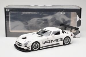 Mercedes AMG SLS C197 GT3 Street Hvid Minichamps 1:18 151123107 Metal — billede 6 af 6