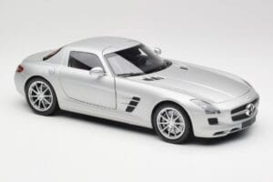 Mercedes SLS AMG C197 Iridium Sølv Minichamps 1:18 100039026 Metal — billede 6 af 8