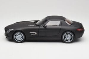 Mercedes SLS AMG C197 Matte Black Minichamps 1:18 100039027 Metal — billede 4 af 8
