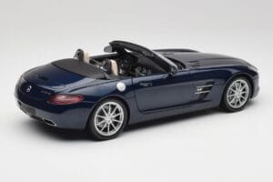 Mercedes SLS AMG R197 Roadster South Seas Blå Minichamps 1:18 100039031 Metal — billede 3 af 8