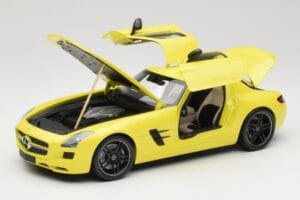 Mercedes SLS AMG C197 Gul Minichamps 1:18 100039022 Metal — billede 2 af 8