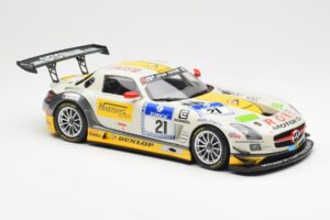 Mercedes SLS AMG GT3 #21 Rowe Racing Arnold / Roloff / Seyffarth / Jäger ADAC 24 Hours Nürburgring 2013 Minichamps 1:18 15113 — billede 4 af 6