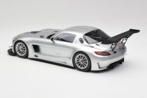 Mercedes SLS AMG GT3 C197 Street Sølv Minichamps 1:18 151113100 Metal — billede 5 af 6