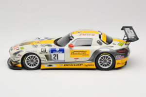 Mercedes SLS AMG GT3 #21 Rowe Racing M. Hartung / N. Heyer ADAC 24 Hours Nurburgring 2013 Minichamps 1:18 151133121 Metal — billede 3 af 6