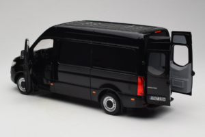 Mercedes Sprinter Sort Norev 1:18 183041 Metal — billede 5 af 8