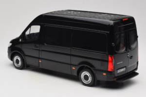 Mercedes Sprinter Sort Norev 1:18 183041 Metal — billede 7 af 8