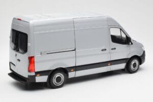 Mercedes Sprinter W907 Sølv Norev 1:18 183424 Metal — billede 3 af 8