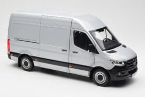 Mercedes Sprinter W907 Sølv Norev 1:18 183424 Metal — billede 6 af 8