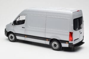 Mercedes Sprinter W907 Sølv Norev 1:18 183424 Metal — billede 7 af 8