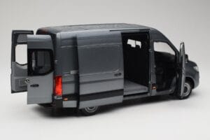 Mercedes Sprinter W907 Varevogn Selenite Grey Metallic Norev 1:18 B66004163 Metal — billede 2 af 8
