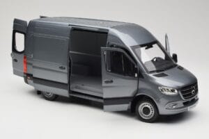 Mercedes Sprinter W907 Varevogn Selenite Grey Metallic Norev 1:18 B66004163 Metal — billede 5 af 8