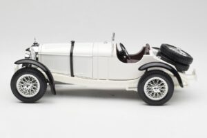 Mercedes SSKL Hvid Bburago 1:18 3002 Metal — billede 4 af 8