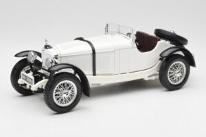 Mercedes SSKL Hvid Bburago 1:18 3002 Metal
