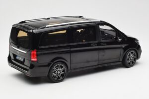 Mercedes V-Class W447 AMG Line Sort Norev 1:18 183860 Metal — billede 3 af 6