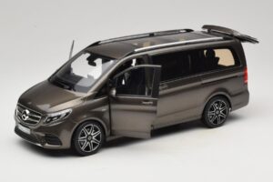 Mercedes V-Class W447 AMG Line Indium Grey Norev 1:18 183873 Metal — billede 2 af 8