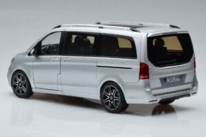 Mercedes V-Class V260 AMG Line Sølv Norev 1:18 183871 Metal — billede 7 af 10