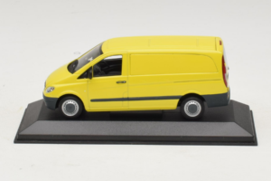 Mercedes Vito W638 Gul Minichamps 1:43 B67871200-R1 Metal