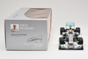 Mercedes W03 #8 N. Rosberg Mercedes AMG Petronas Showcar 2012 Minichamps 1:18 110120078 Metal — billede 6 af 7