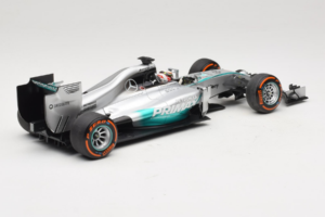 Mercedes W05 #44 L. Hamilton Mercedes AMG Petronas Malaysian Grand Prix Winner 2014 Minichamps 1:18 110140144 Metal — billede 2 af 7