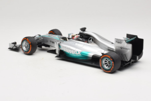 Mercedes W05 #44 L. Hamilton Mercedes AMG Petronas Malaysian Grand Prix Winner 2014 Minichamps 1:18 110140144 Metal — billede 5 af 7