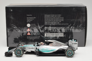 Mercedes W06 #44 L. Hamilton F1 World Champion 2015 Dealer Edition Minichamps 1:18 B66960539 Metal — billede 6 af 7