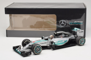 Mercedes W06 #44 L. Hamilton F1 World Champion 2015 Dealer Edition Minichamps 1:18 B66960539 Metal — billede 7 af 7