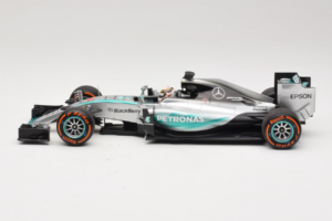 Mercedes W06 #44 L. Hamilton Mercedes AMG Petronas Japanese Grand Prix Winner 2015 Minichamps 1:18 110150344 Metal — billede 3 af 7