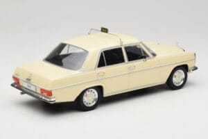 Mercedes W115 Beige Taxi MCG 1:18 MCG18055 Metal — billede 2 af 6