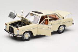 Mercedes W115 Strich 8 Creme Sun Star 1:18 4581 Metal — billede 2 af 8