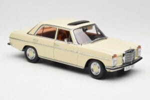 Mercedes W115 Strich 8 Creme Sun Star 1:18 4581 Metal — billede 6 af 8
