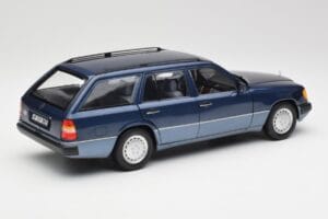 Mercedes 300D W124 T-Modell Nautical Blå Norev 1:18 183962 Metal — billede 3 af 8