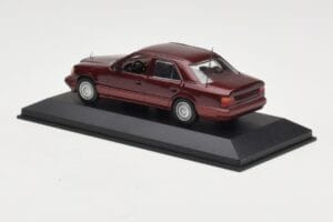 Mercedes W124 Dark Red Metallic Minichamps 1:43 MB002 Metal — billede 3 af 4