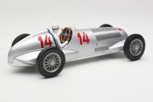 Mercedes W125 #14 Daimler-Benz AG M. von Brauchitsch 2nd Place German GP 1937 Minichamps 1:18 155373114 Metal — billede 2 af 6