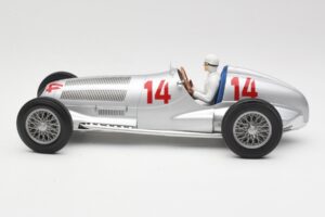 Mercedes W125 #14 Daimler-Benz AG M. von Brauchitsch 2nd Place German GP 1937 Minichamps 1:18 155373114 Metal — billede 3 af 6
