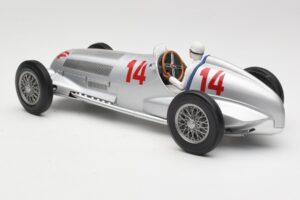 Mercedes W125 #14 Daimler-Benz AG M. von Brauchitsch 2nd Place German GP 1937 Minichamps 1:18 155373114 Metal — billede 5 af 6