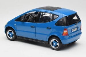 Mercedes A-Class W168 Azure Blå Maisto 1:18 50311 Metal — billede 7 af 8
