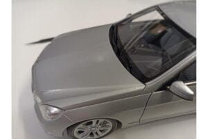 Mercedes E-Klasse W212 Avantgarde Iridium Sølv Lak Udgave 1 Minichamps 1:18 B66960212-D1 Metal — billede 8 af 11