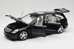 Mercedes R-Class W251 Obsidian Sort Minichamps 1:18 150034601 Metal — billede 2 af 8