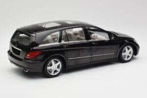 Mercedes R-Class W251 Obsidian Sort Minichamps 1:18 150034601 Metal — billede 3 af 8