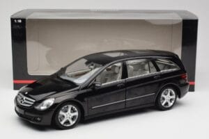 Mercedes R-Class W251 Obsidian Sort Minichamps 1:18 150034601 Metal — billede 8 af 8