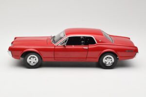 Mercury Cougar XR-7 Rød Sun Star 1:18 1541 Metal — billede 4 af 8