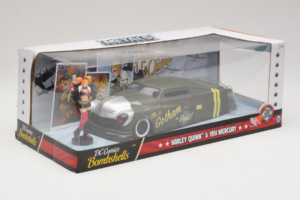 Mercury Gotham or Bust With Harley Quinn Figure Metals Diecast 1:24 30456 Metal — billede 2 af 3