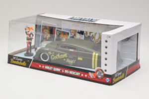 Mercury Gotham or Bust With Harley Quinn Figure Metals Diecast 1:24 30456 Metal — billede 3 af 3