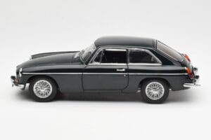 MGB GT Mk2 Coupe Racing Grøn AUTOart 1:18 76602 Metal — billede 4 af 8