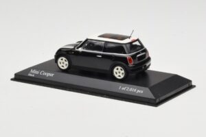 MINI Cooper R50 Sort Minichamps 1:43 431138101 Metal — billede 4 af 5