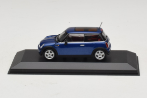 Mini Cooper Cabriolet Blå Minichamps 1:43 80420309092-R1 Metal