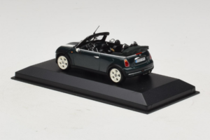 Mini Cooper Cabriolet Grøn Med Hvid Stribe Minichamps 1:43 80420309093-R1 Metal — billede 3 af 5