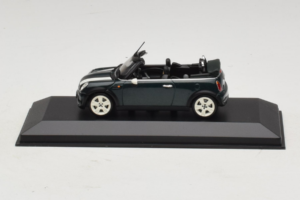 Mini Cooper Cabriolet Grøn Med Hvid Stribe Minichamps 1:43 80420309093-R1 Metal