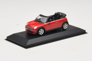 Mini Cooper R52 Cabriolet Rød Minichamps 1:43 431138230 Metal — billede 2 af 4